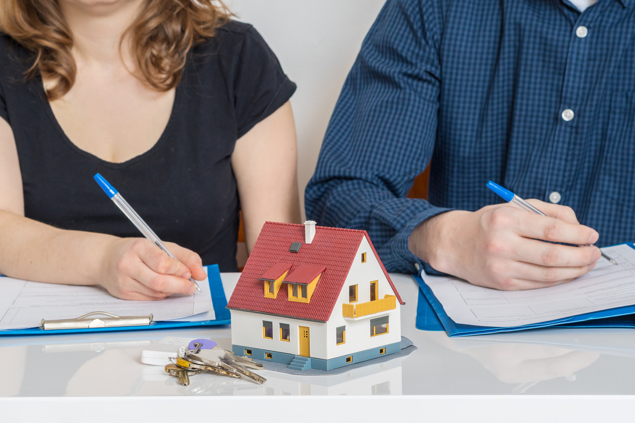 Do Unmarried Couples Have Community Property Rights in California?
